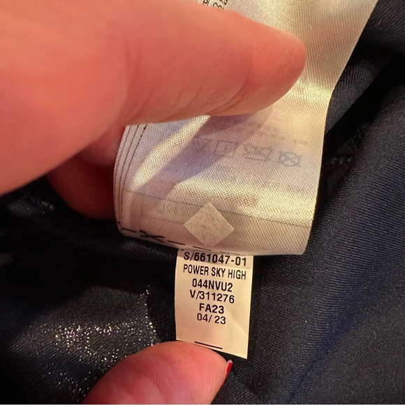 Gap Fit Sky High Rise Power Shine Leggings. XS. Navy. - Picture 5 of 8